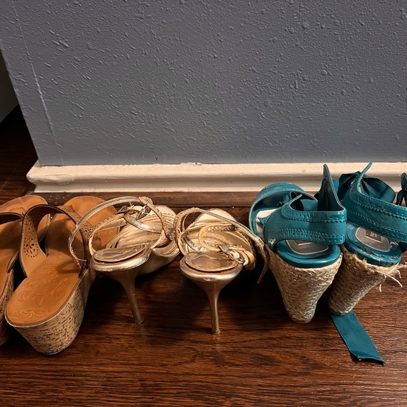 Women Size 6 Shoes - Picture 6 of 6